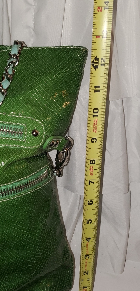 Crossbody or tote handbag. - Picture 3 of 7